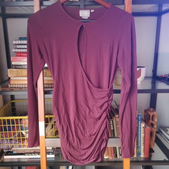 Anthropologie plum keyhole top - Picture 5 of 8